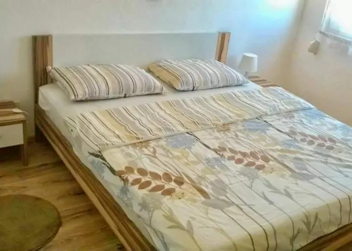 아파트 Leni 2 반졸레